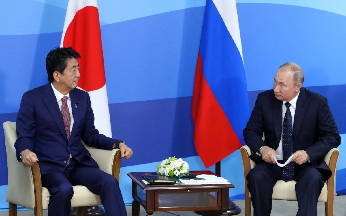 Putin\'den Abe\'nin İkinci Dünya Savaşı barış anlaşması çağrısına yanıt