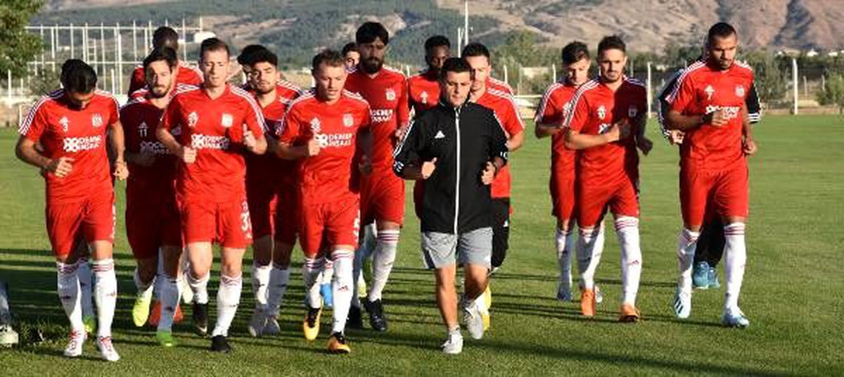 Rıza çalımbay: mili maç araları çok önemli
