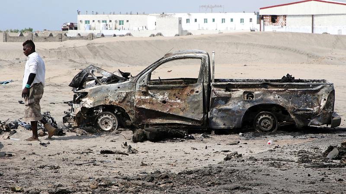Yemen\'de hükümet ve Güney Geçiş Konseyi çatışmaların durması amacıyla "dolaylı görüşmelere" başladı