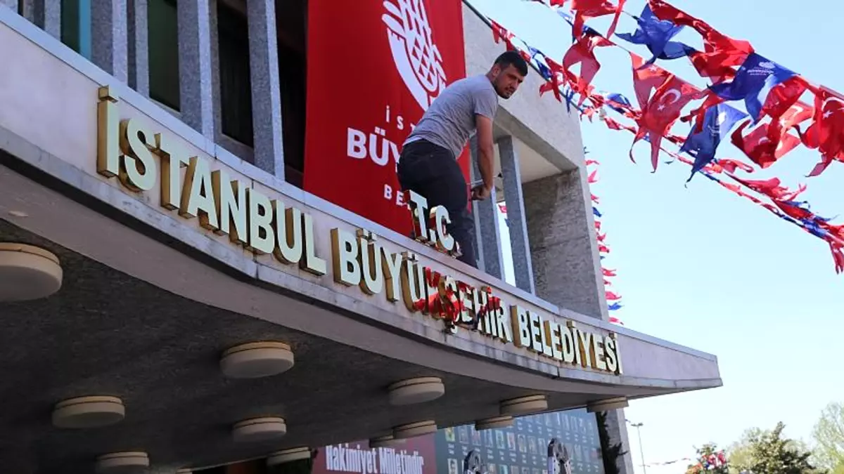 Yenikapı\'ya araç toplanmasına AK Parti\'den tepki: Kara propaganda