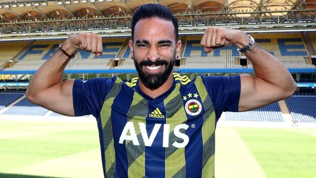 Adil Rami: Sahada gaddar bir kostüm giyiyorum