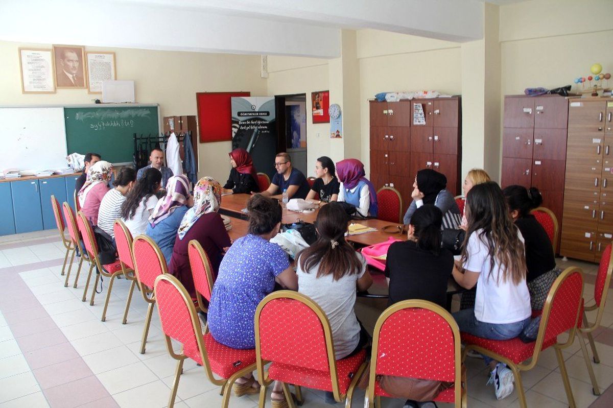 Ağrı Milli Eğitim Müdürü Tekin\'den okul ve ilçe ziyaretleri