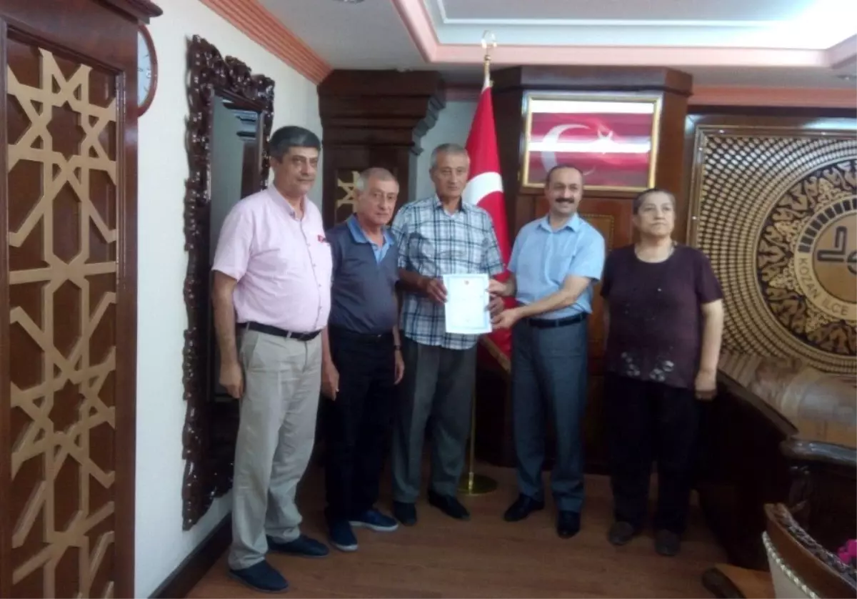 Aladağ ailesinden Diyanet\'e arsa bağışı