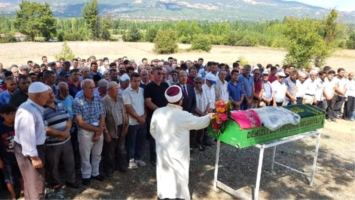 Eşinin bıçakladığı hafize, toprağa verildi