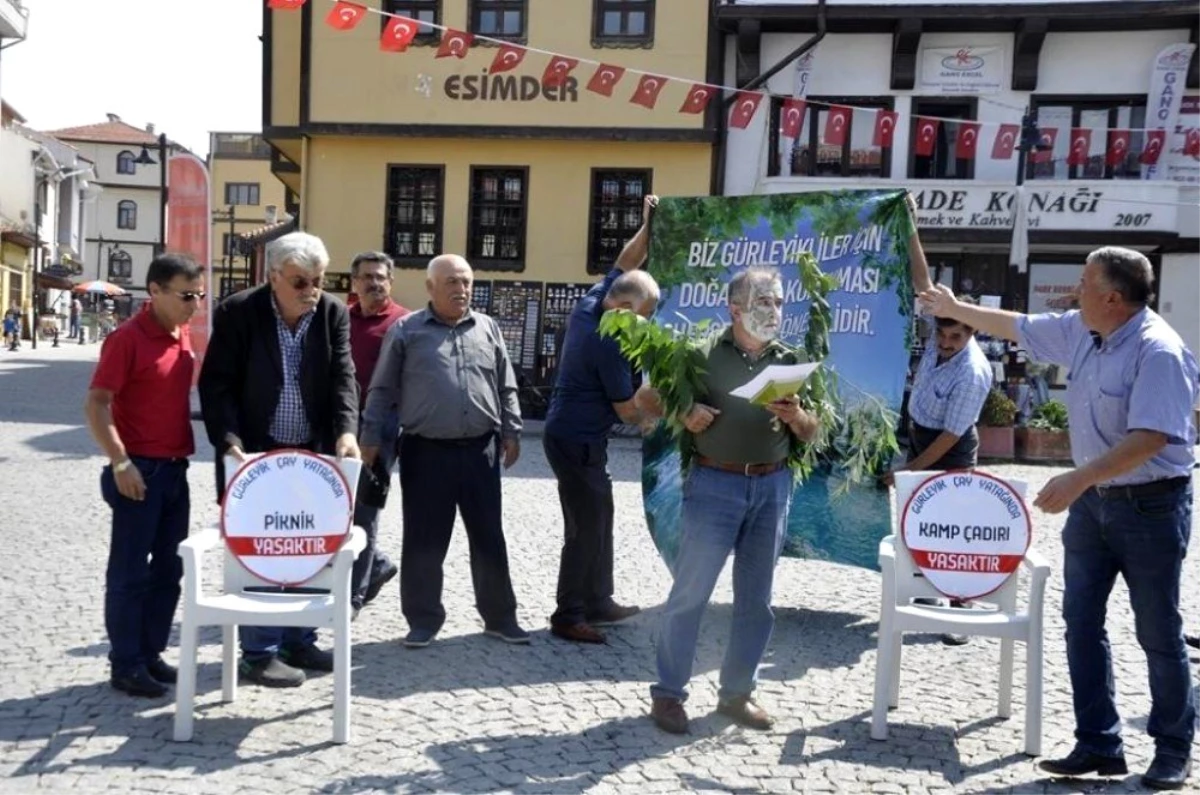 Gürleyik\'deki kirliliğe ilginç protesto