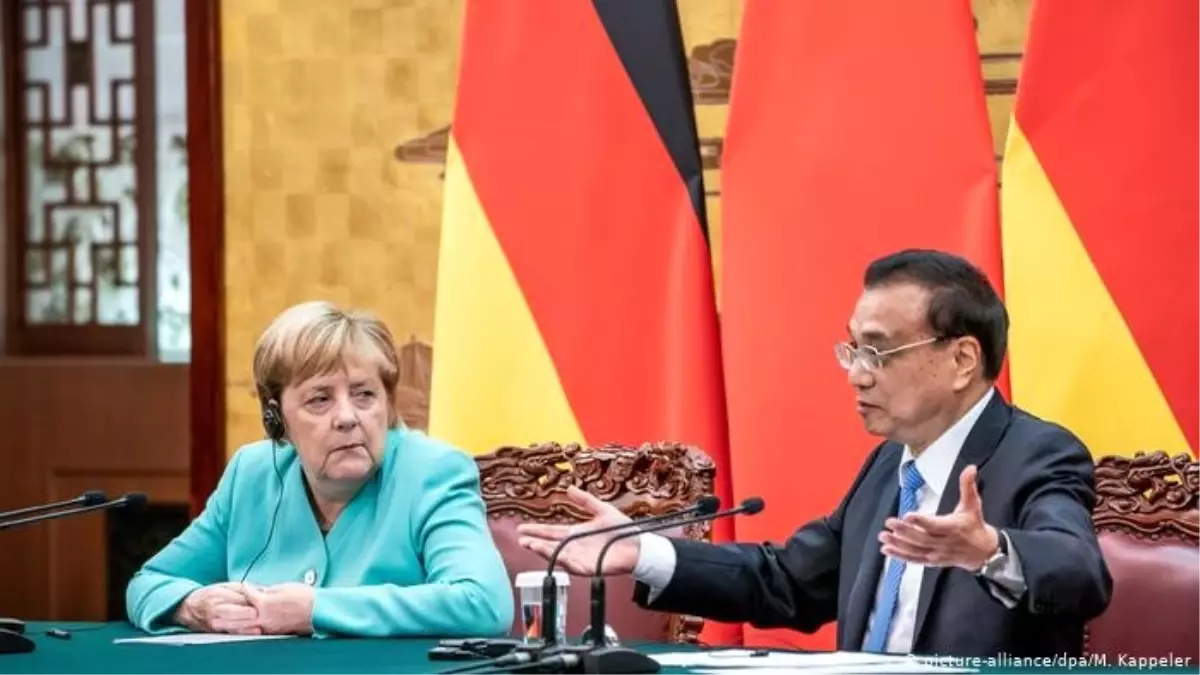 Merkel: Hong Kong\'da özgürlükler garanti altına alınsın