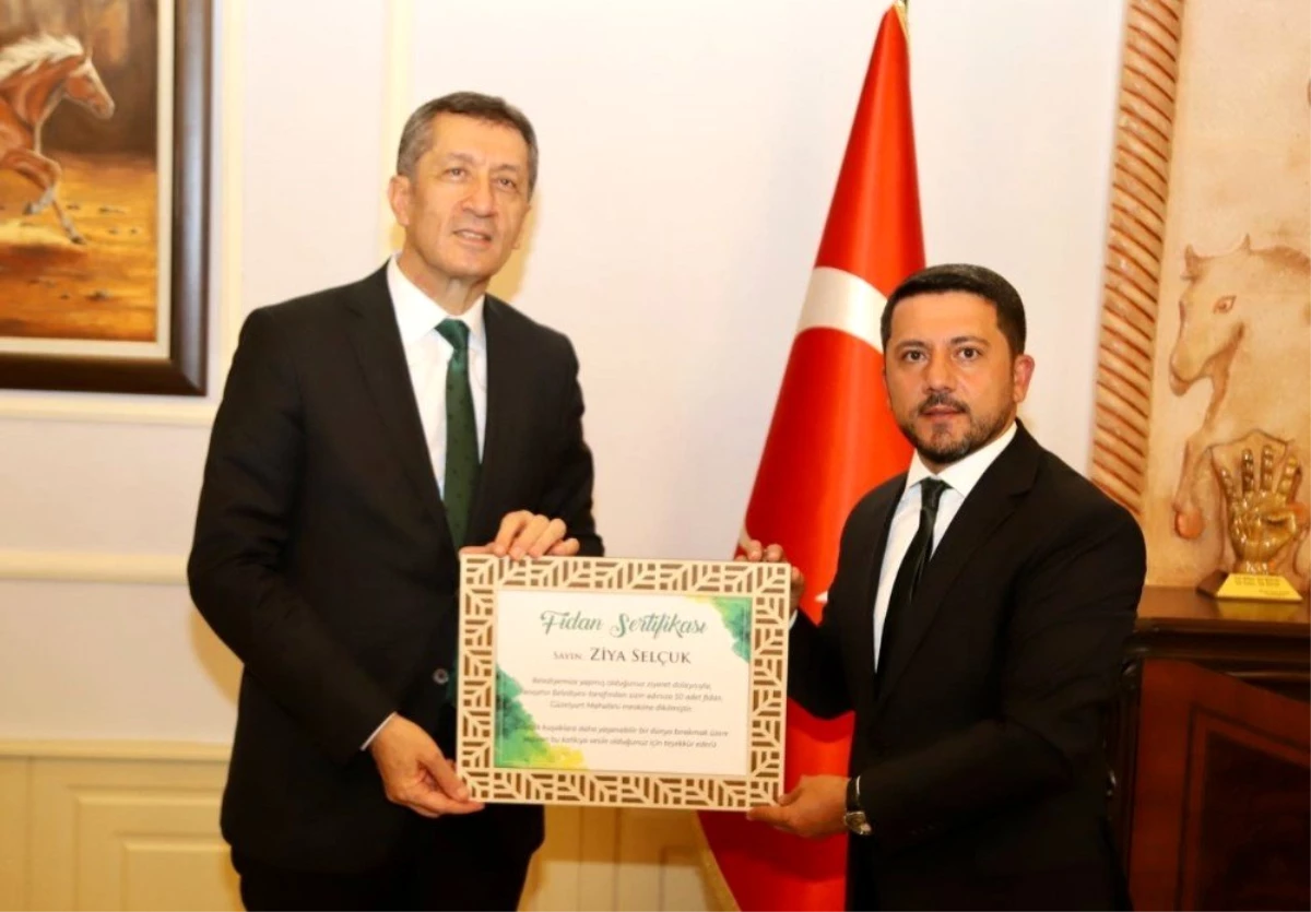 Milli Eğitim Bakanı Ziya Selçuk, Nevşehir Belediyesini ziyaret etti