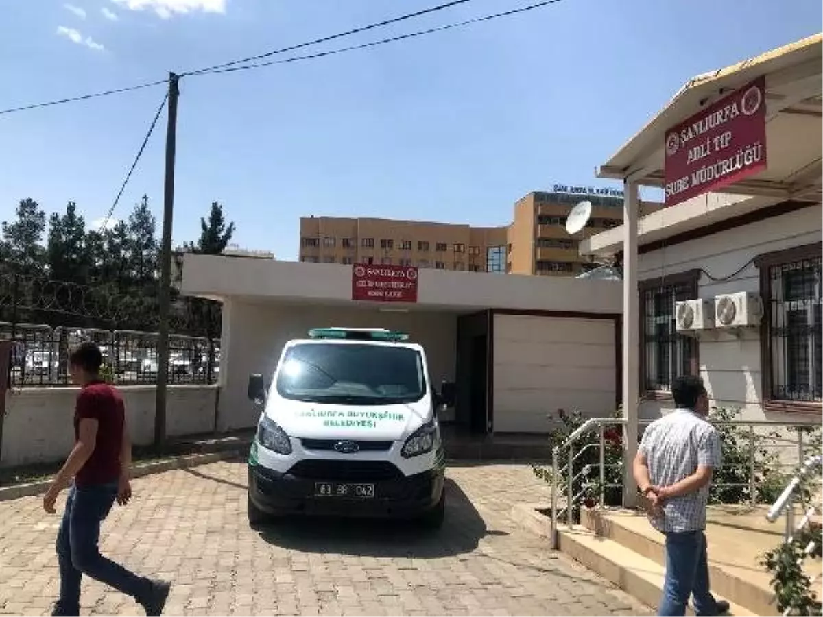 Şanlıurfa\'da devrilen motosikletin sürücüsü öldü