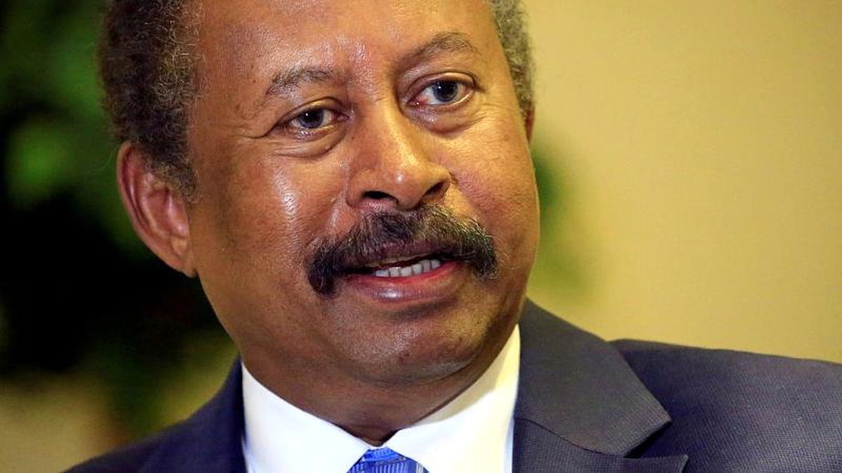 Sudan\'da askeri darbe sonrası ilk hükümet kuruldu, Başbakan Abdullah Hamduk yeni kabinesini açıkladı