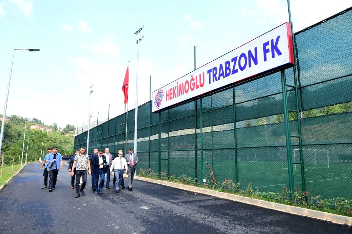 Vali İsmail Ustaoğlu, Hekimoğlu Trabzon FK\'yı ziyaret etti