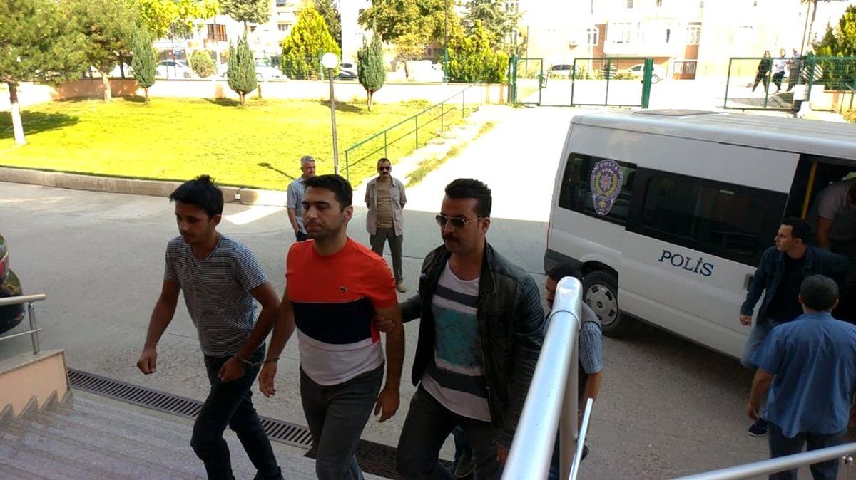 Amasya\'da FETÖ operasyonu: 3 tutuklama