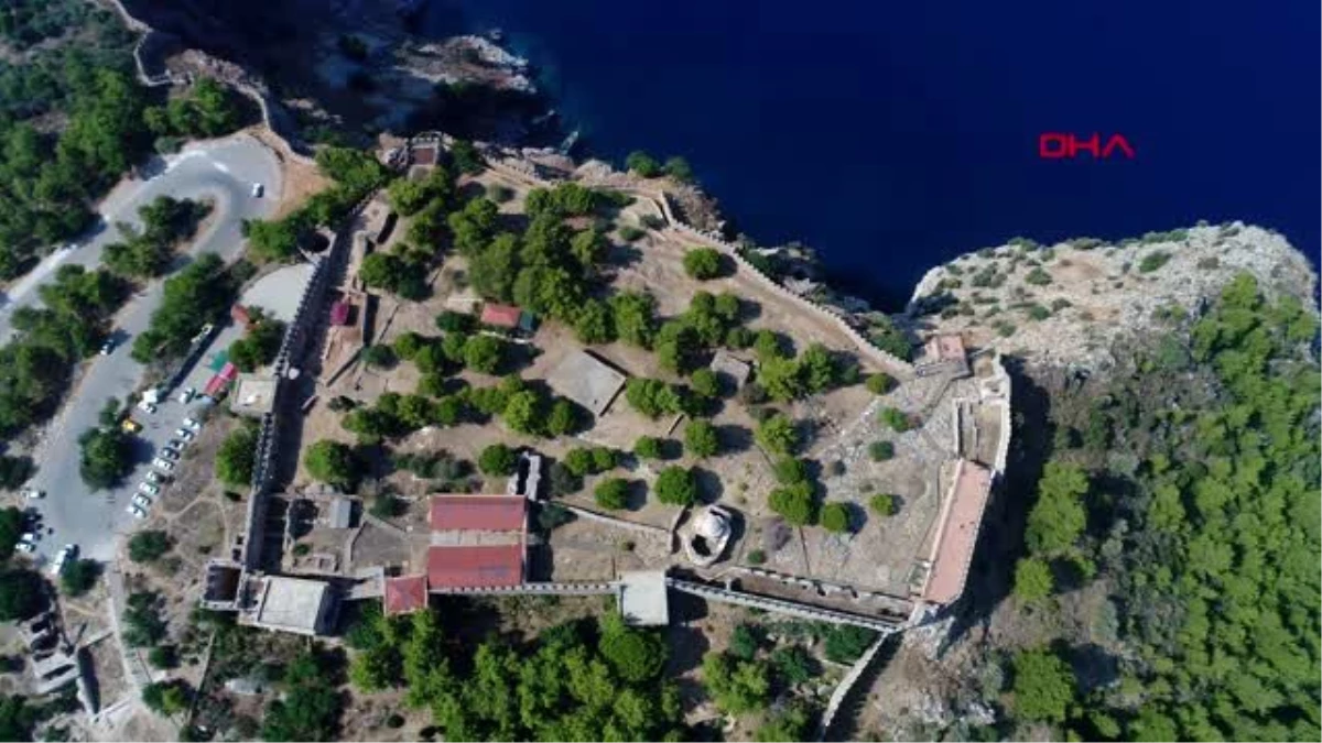 Antalya alanya\'da, selçuklu dönemine ait eşsiz çini eser bulundu