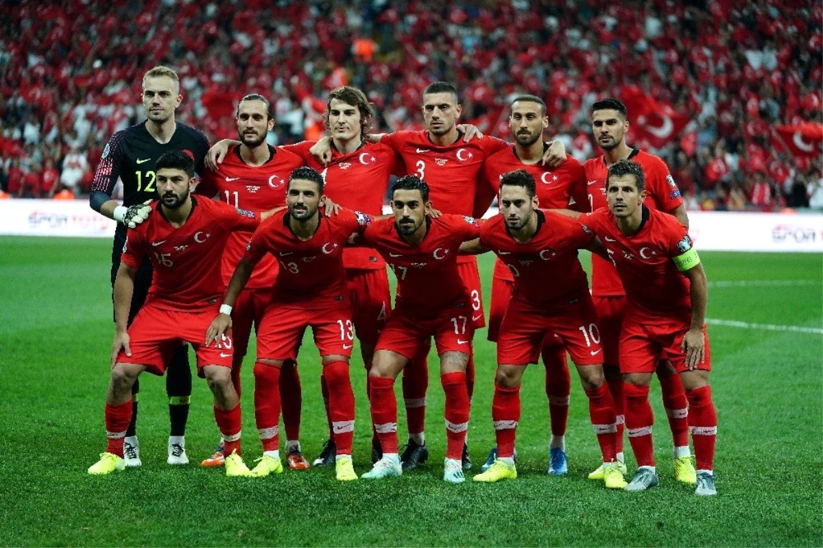 İlk 11\'den 7 oyuncumuz Türkiye\'yi Avrupa\'da temsil ediyor!