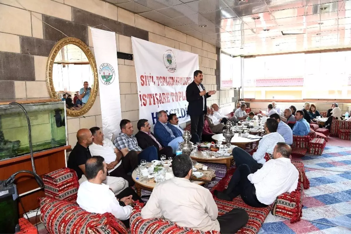 Başkan Asya, STK temsilcileri ile istişare toplantısında bir araya geldi