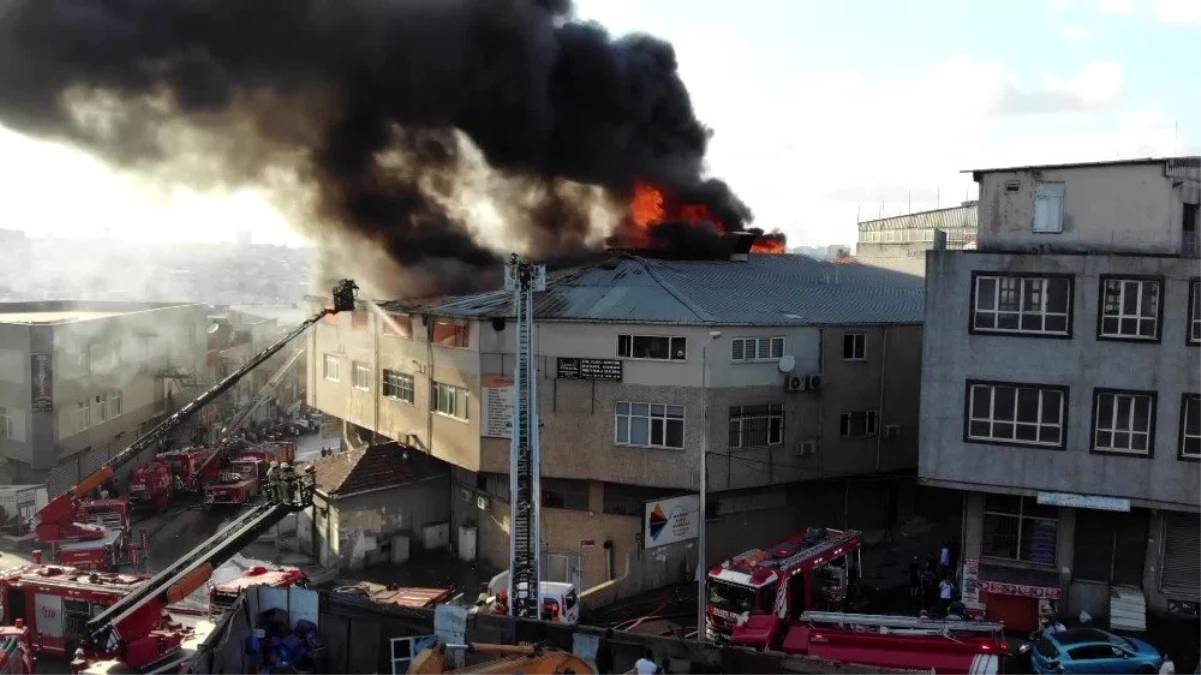 Bayrampaşa\'da tekstil atölyesindeki yangın söndürüldü