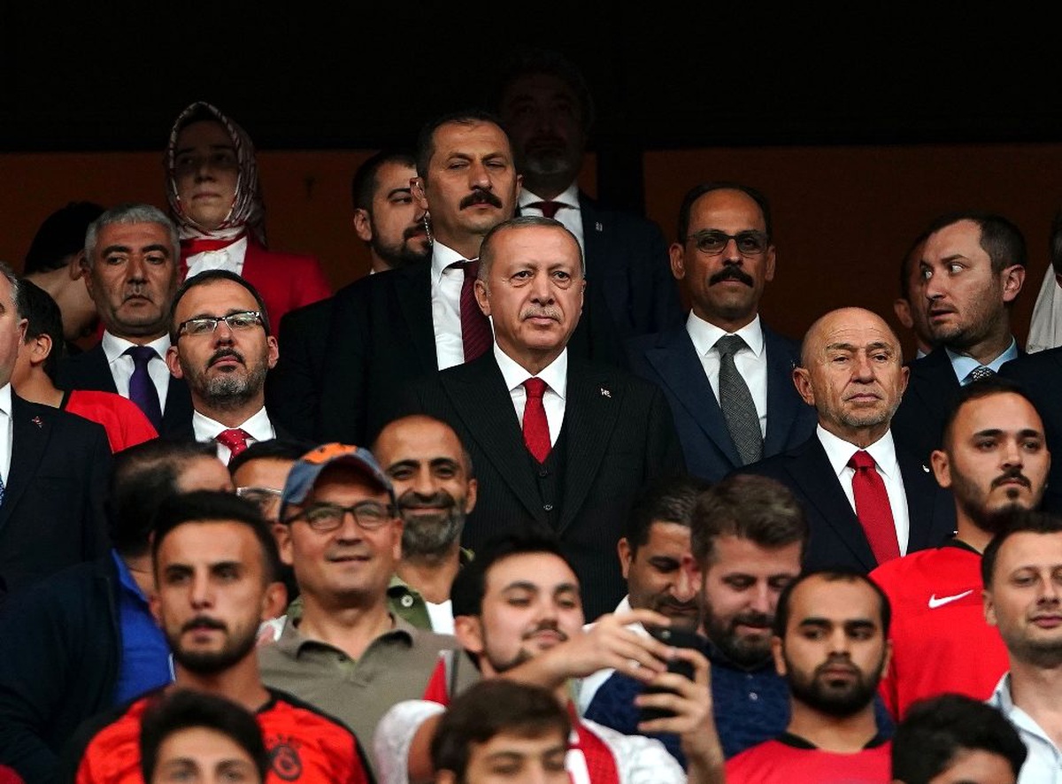 Cumhurbaşkanı Erdoğan, Milli Takımı yalnız bırakmadı