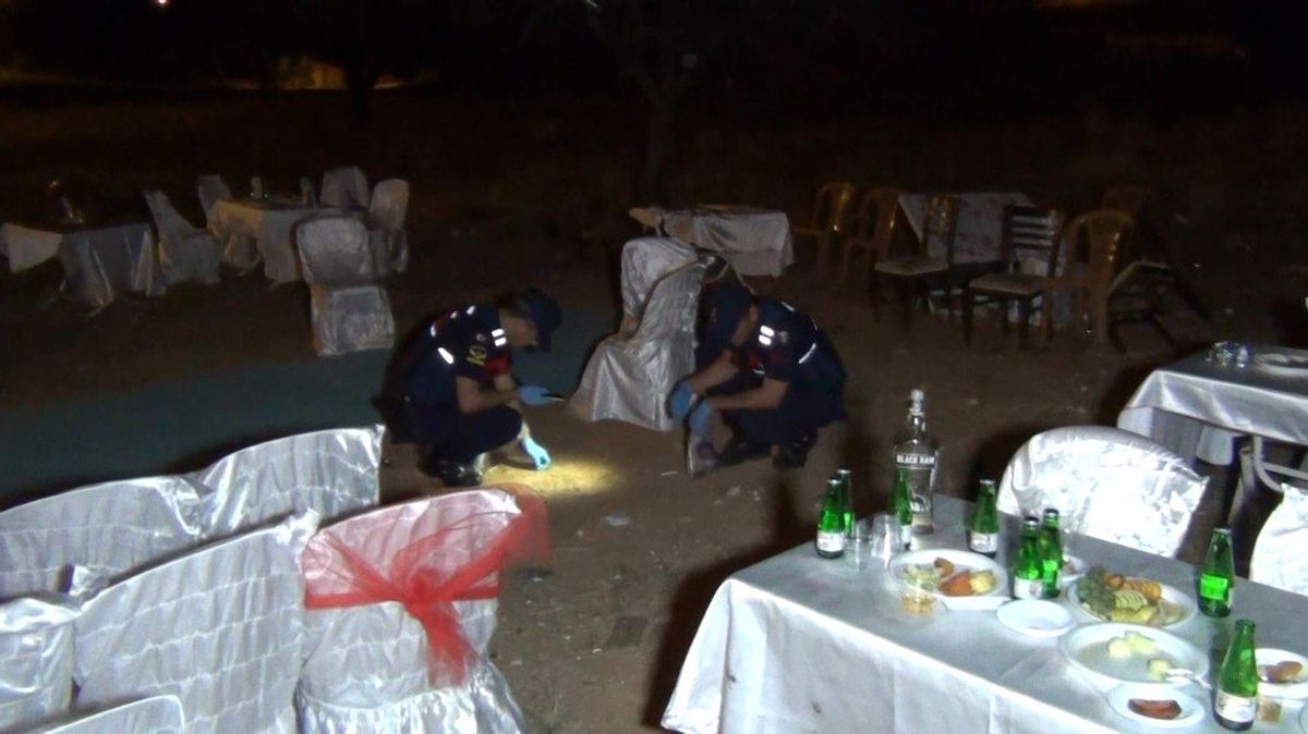 Düğünde tabanca ve pompalı tüfekle açılan ateş sonucu 5 kişi yaralandı
