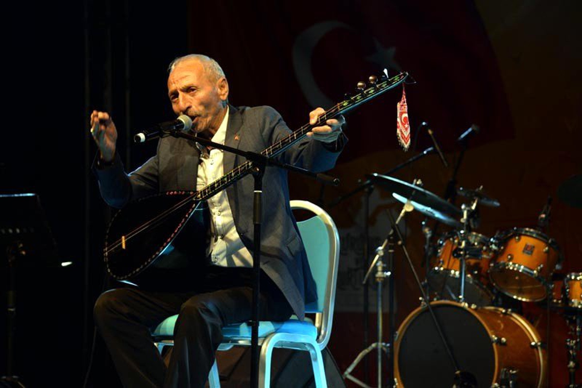 Ertuğrul Gazi\'yi Anma ve Yörük Şenliklerinde Yörük türküleri