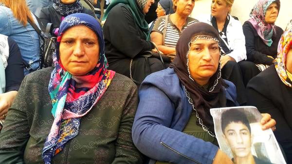 Hdp önündeki oturma eyleminde 5\'inci gün; aile sayısı 13\'e çıktı