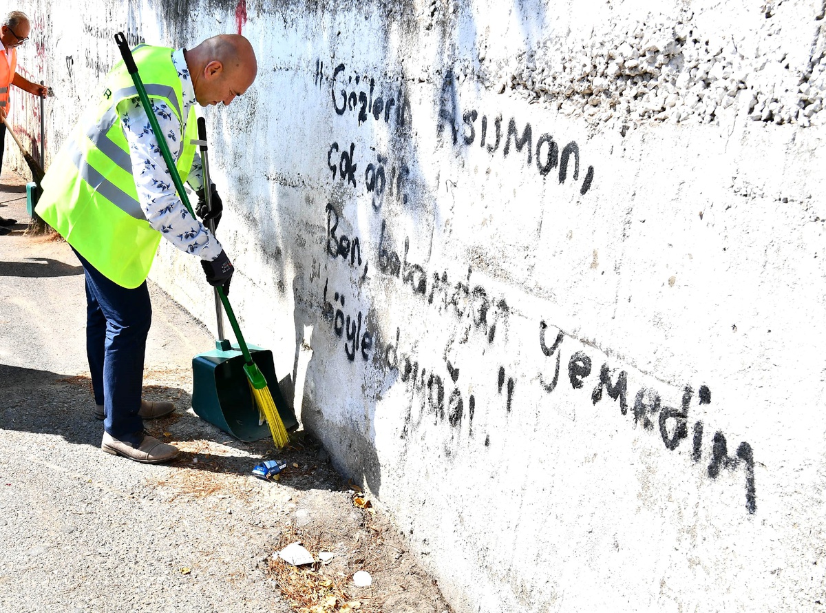İzmir\'de temizlik seferberliği sürüyor