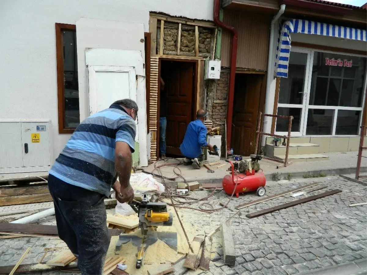 Pazaryeri sokakları yeni görünümüne büründü.