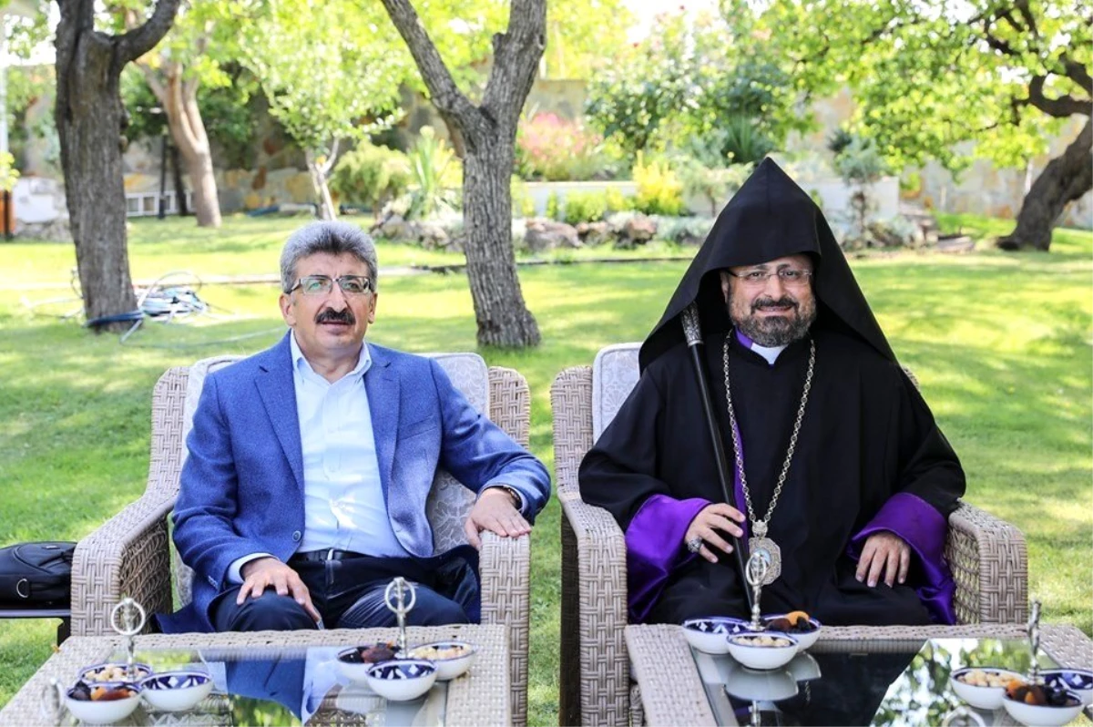 Turkiye Ermenileri Patriklik Kaymakamı Maşalyan Van\'da