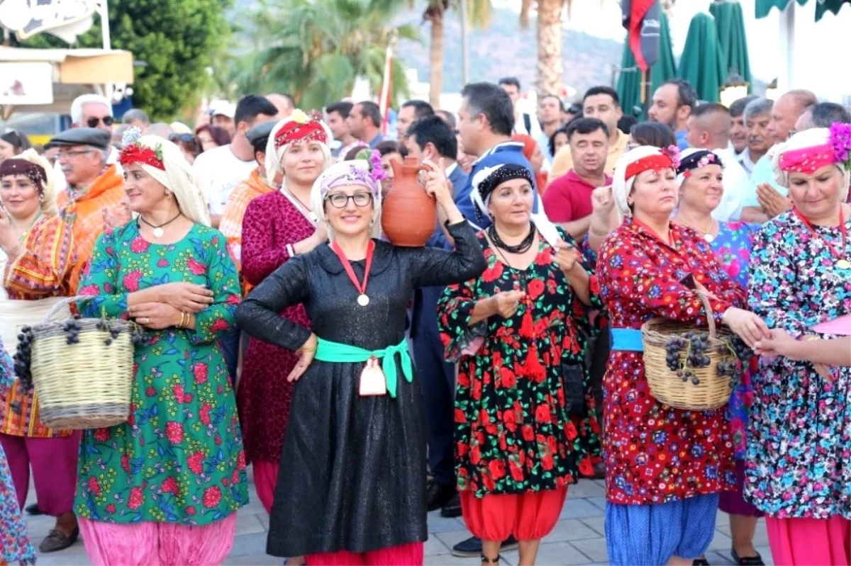 Yerli turistler oynadı, yabancı turistler fotoğraf çekti