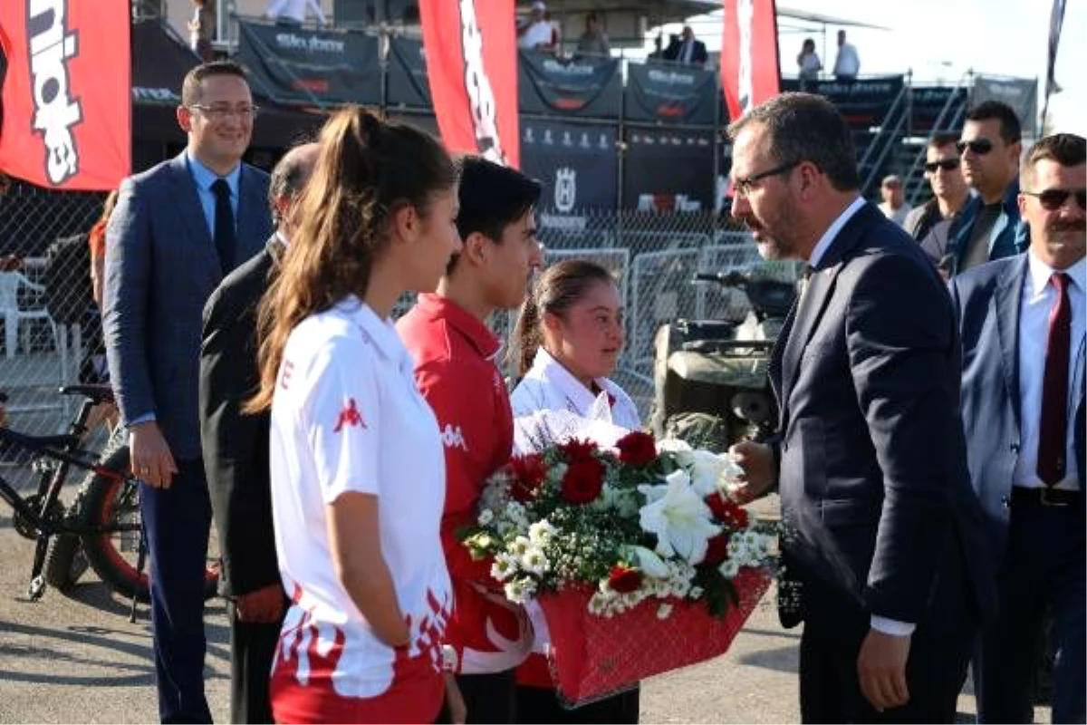 Bakan kasapoğlu: çok önemli müsabakalara ev sahipliği yapıyoruz