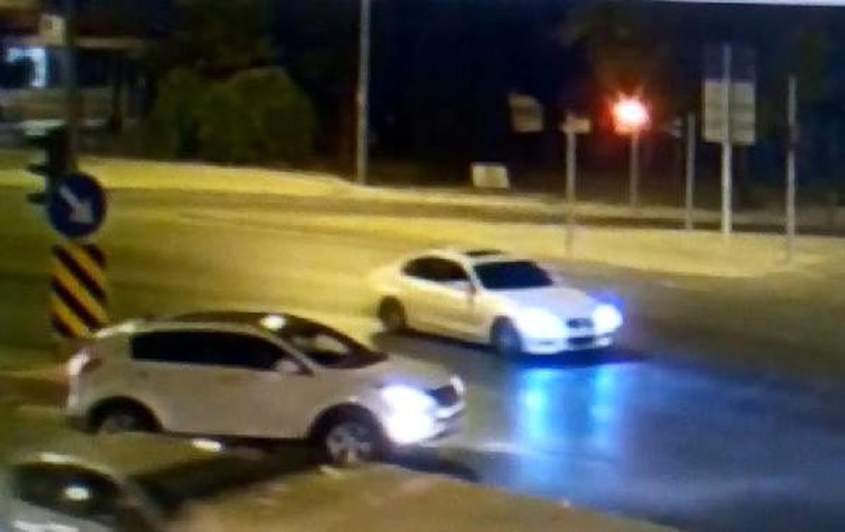 Denizli\'de polis, drift yapıp trafiği tehlikeye sokan sürücüyü arıyor