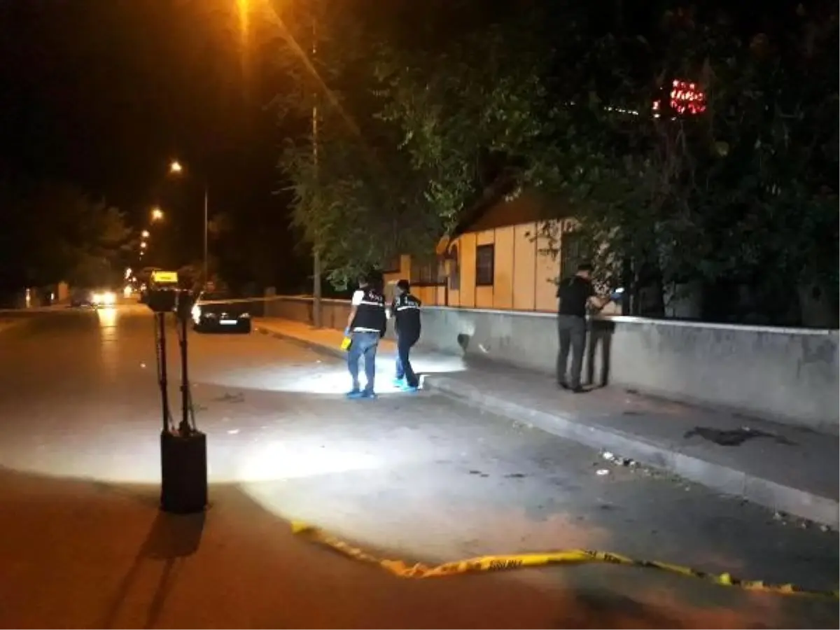 Husumetli enişte ve kayınbiraderler arasında bıçaklı kavga: 1 ölü, 2 yaralı