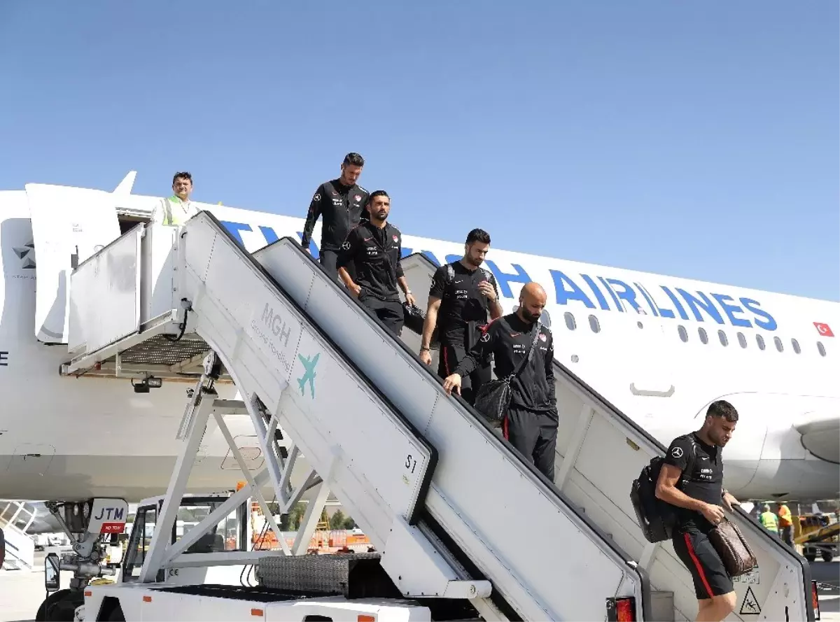 A Milli Futbol Takımı, Moldova\'ya geldi