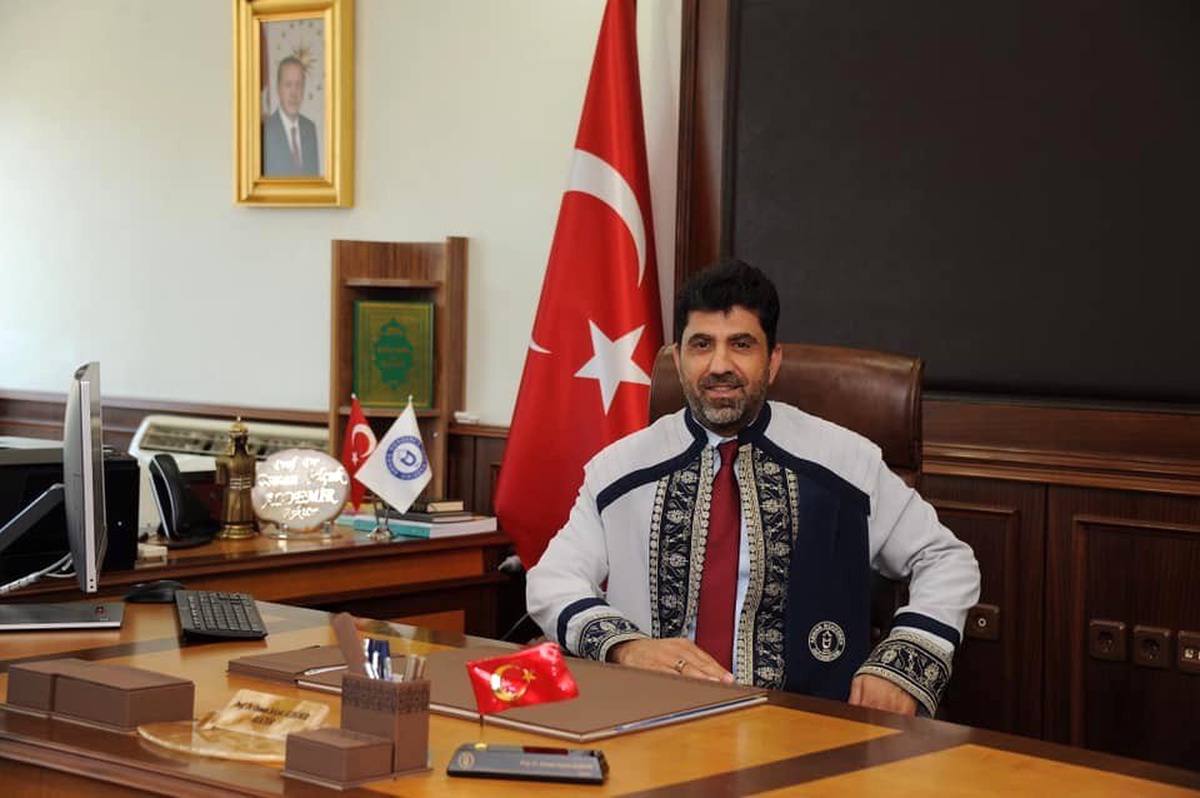 ADÜ Rektörü Aldemir, "Evlatlarına sahip çıkan annelerimizin arkasındayız"