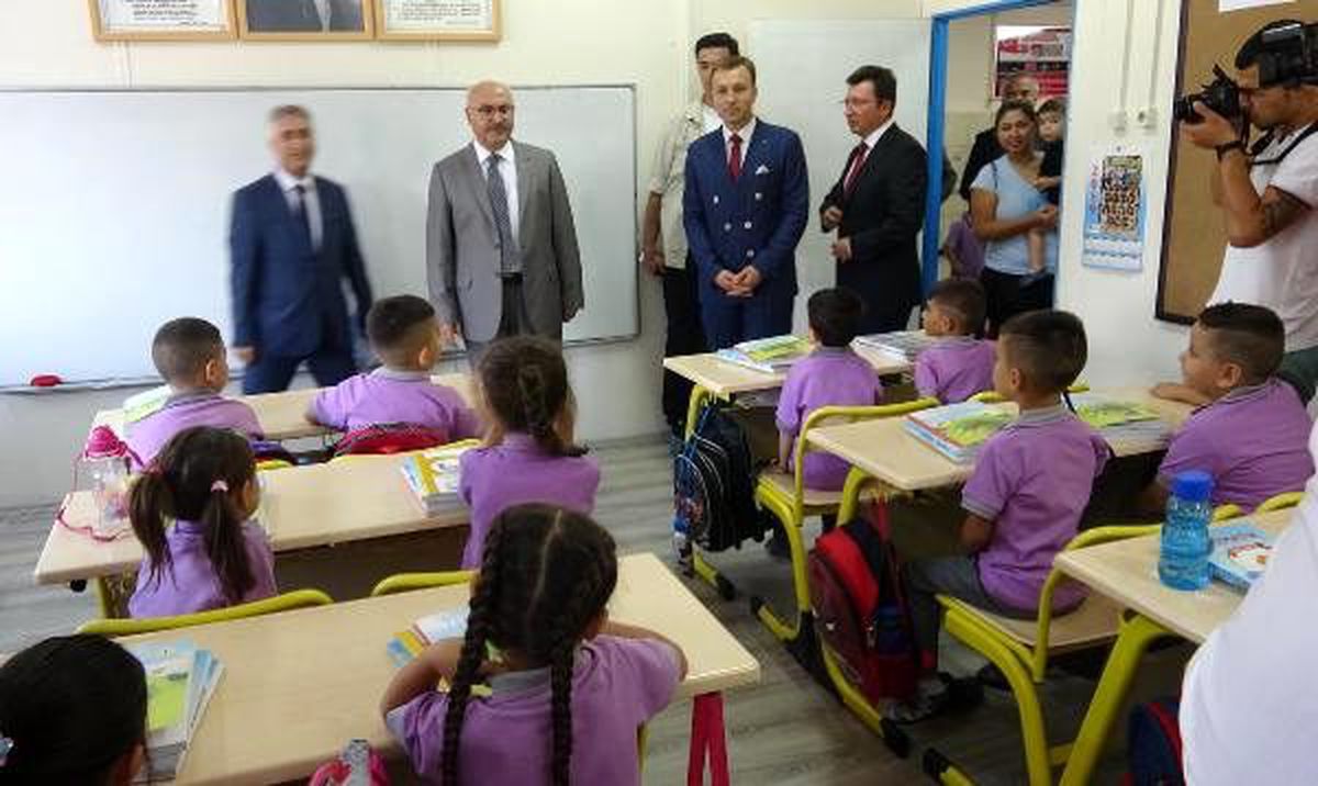 Aydın\'da 180 bin öğrenci dersbaşı yaptı