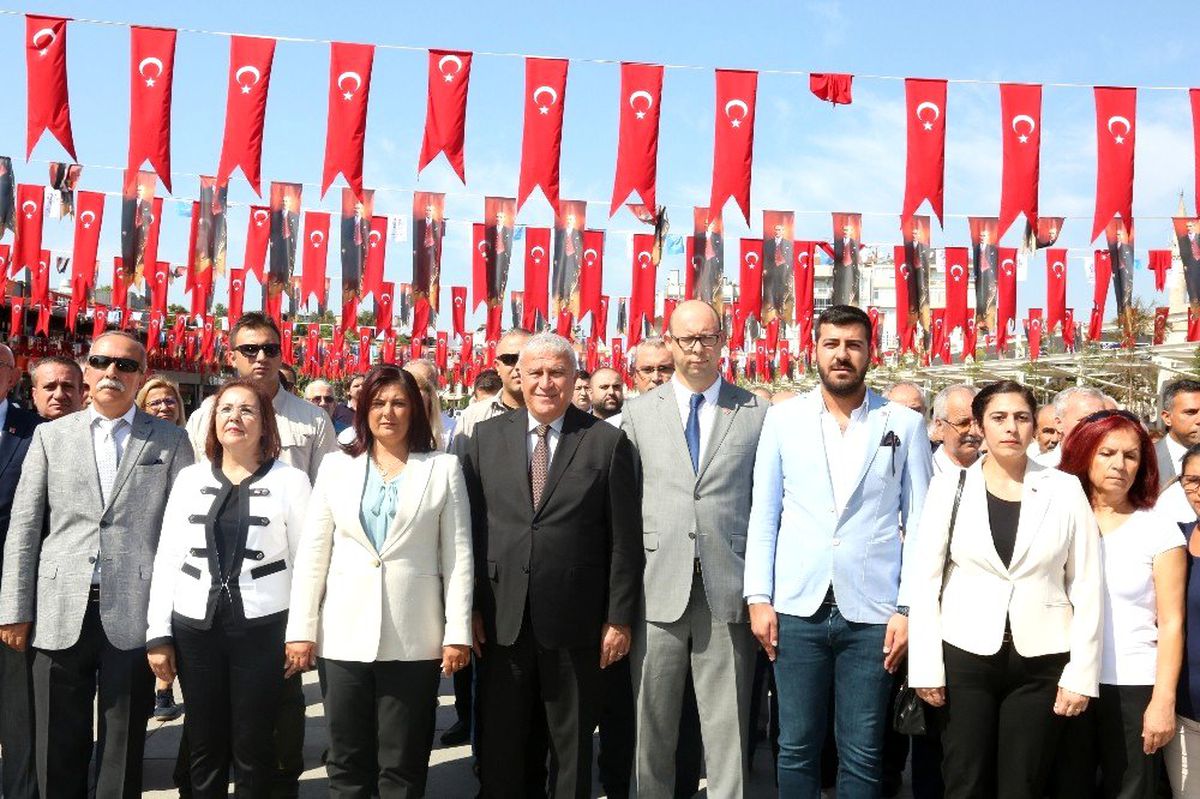 Aydın\'da CHP\'nin 96.yılı kutlandı