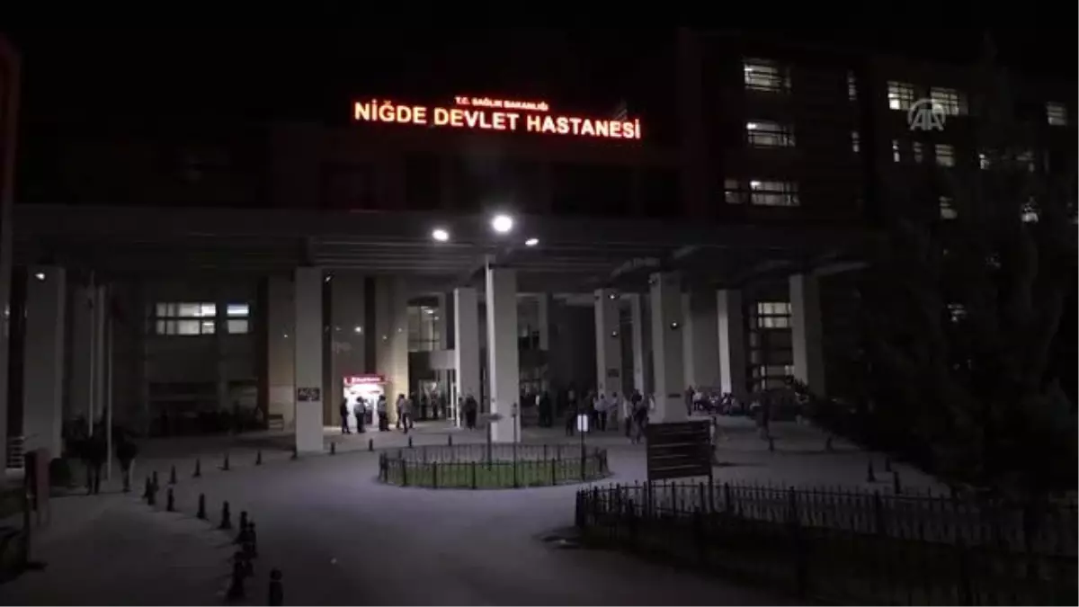 Bakan Soylu Hatay Emniyet Müdürü Karabörk\'ü hastanede ziyaret etti