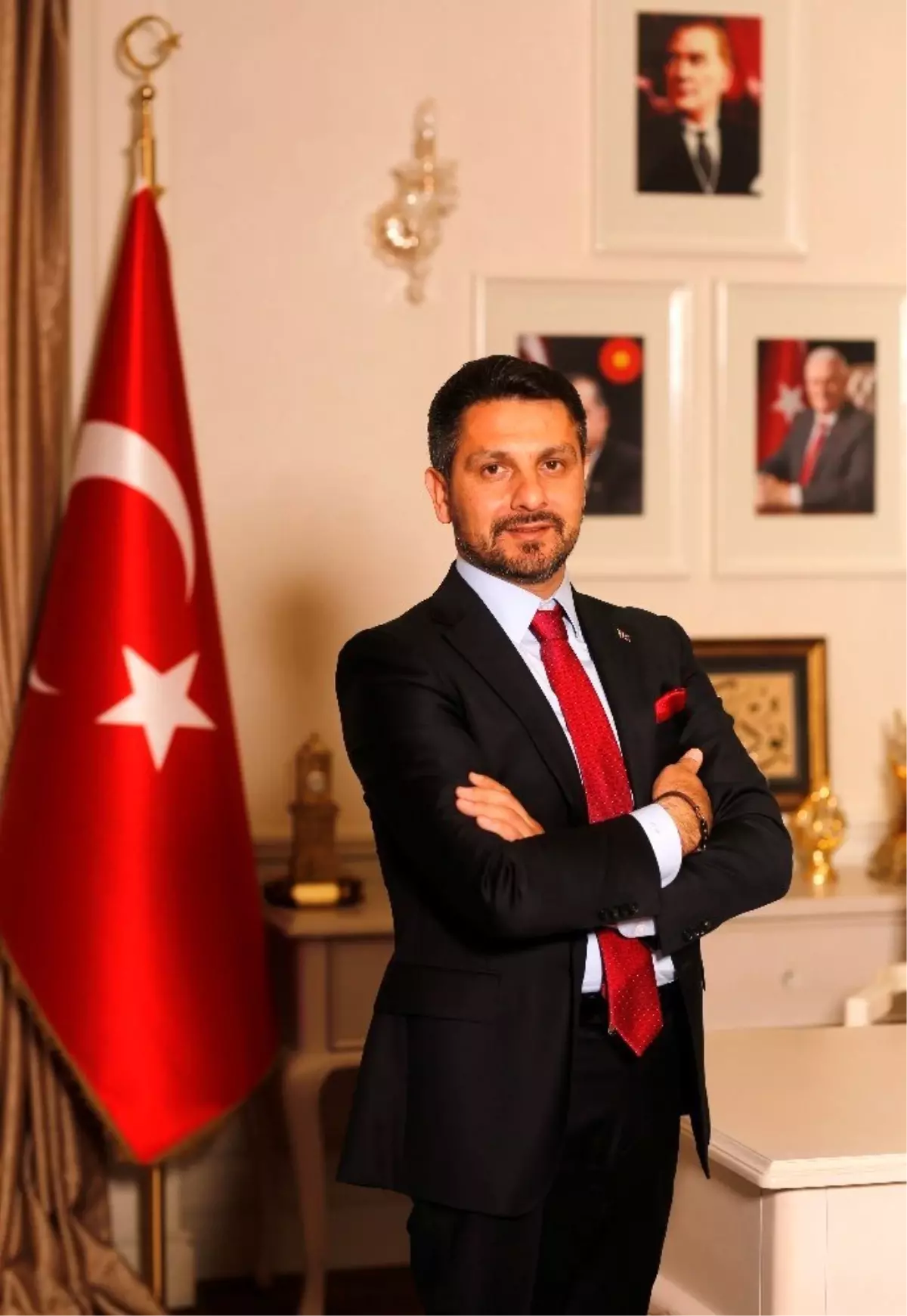 Başkan Yüzügüllü "Başarı dolu eğitim yılı diliyorum"