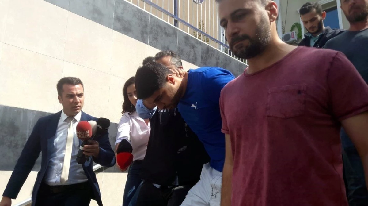 Beyoğlu\'nda 23 yaşındaki genci bıçaklayarak öldüren zanlılar tutuklandı