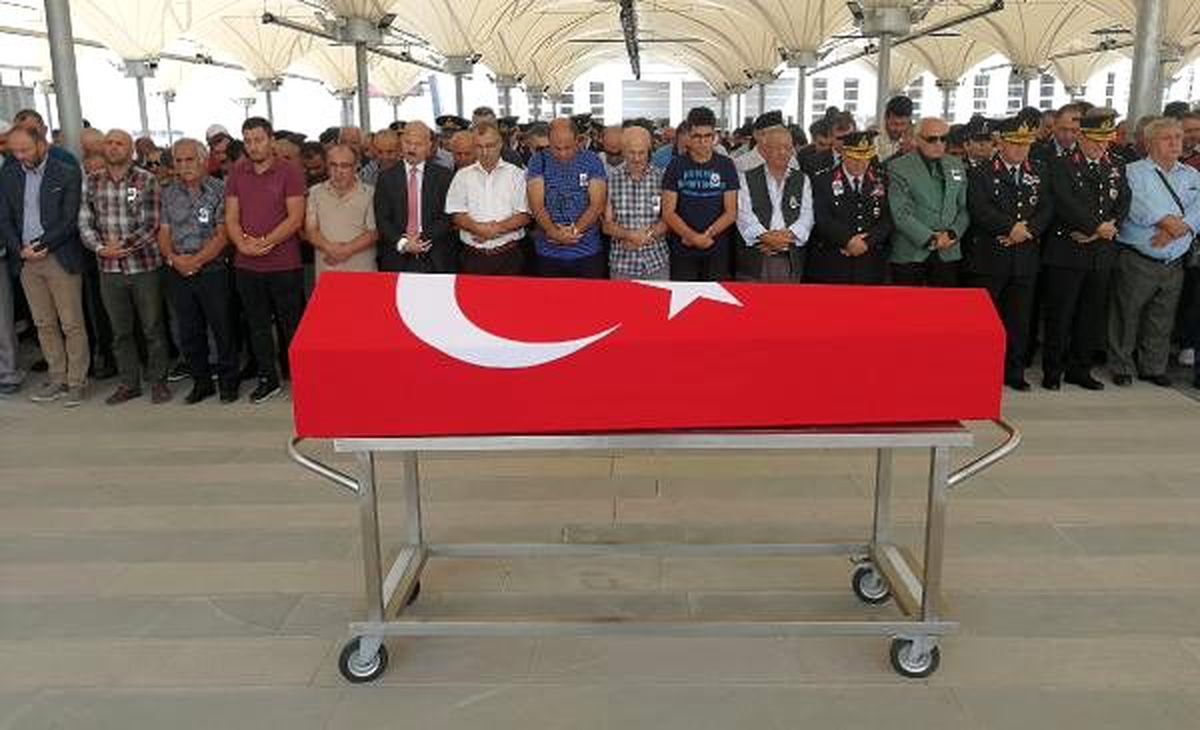 Binbaşı ali demir, ankara\'da toprağa verildi