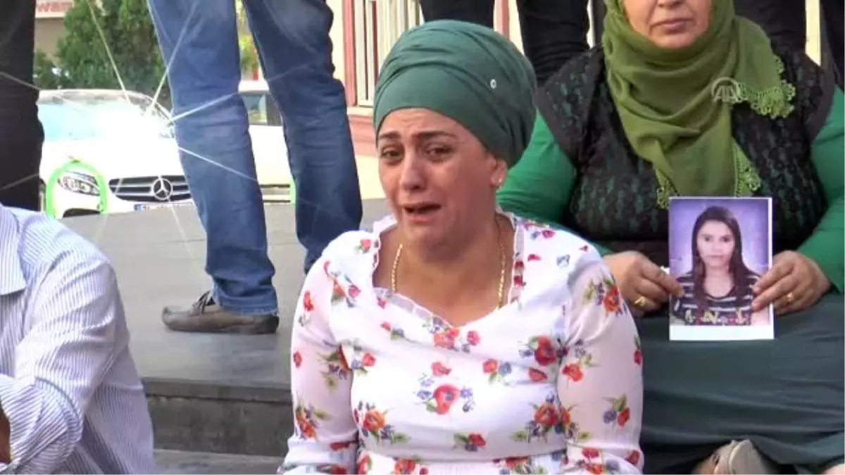 Diyarbakır annelerinin oturma eylemine katılım sürüyor