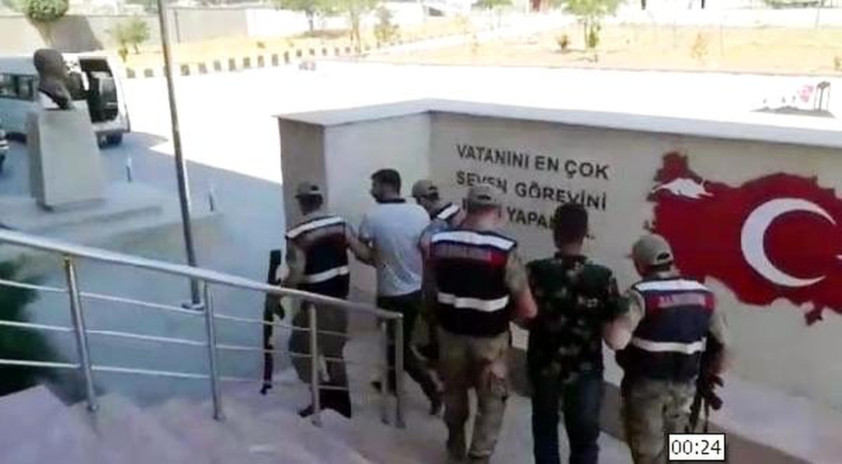 Diyarbakır\'da pkk\'nın \'gizli gücü\' 2 şüpheli yakalandı