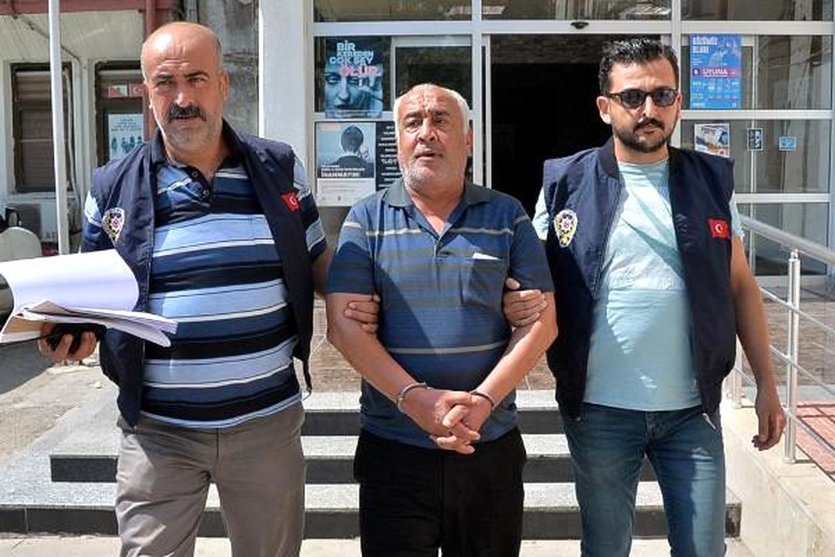 Güvenliğin yanında, baygın haldeki hastanın cüzdanını çaldı