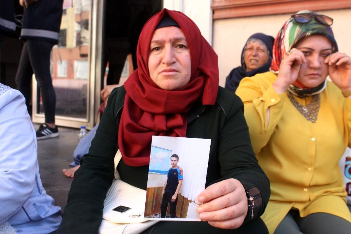 HDP önünde eylem yapan aile sayısı 18\'e yükseldi
