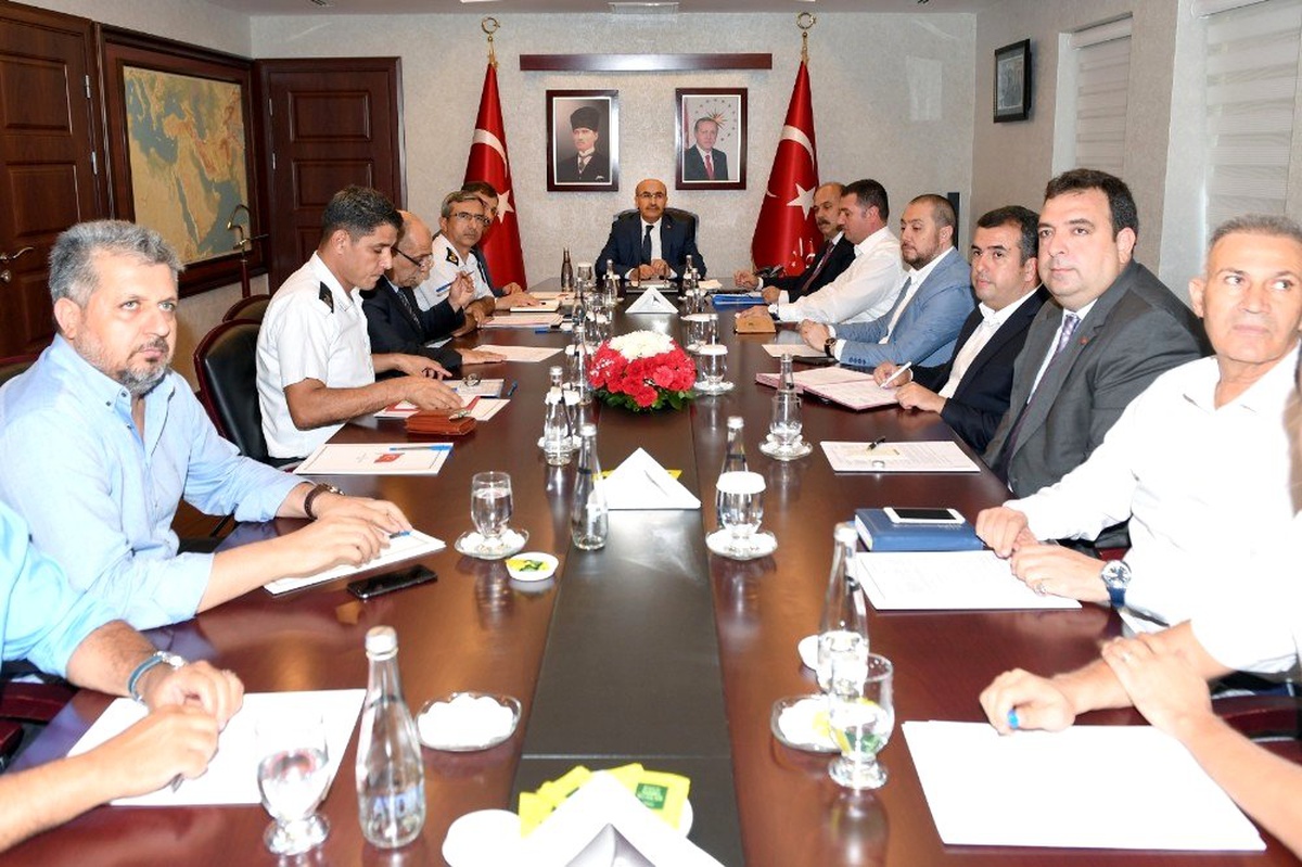 İl Spor Güvenliği Toplantısı Vali Demirtaş\'ın başkanlığında gerçekleştirildi