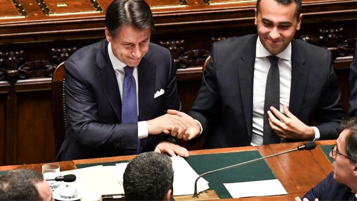 İtalya\'da 2. Conte hükümeti, protestolar eşliğinde güven oyu aldı