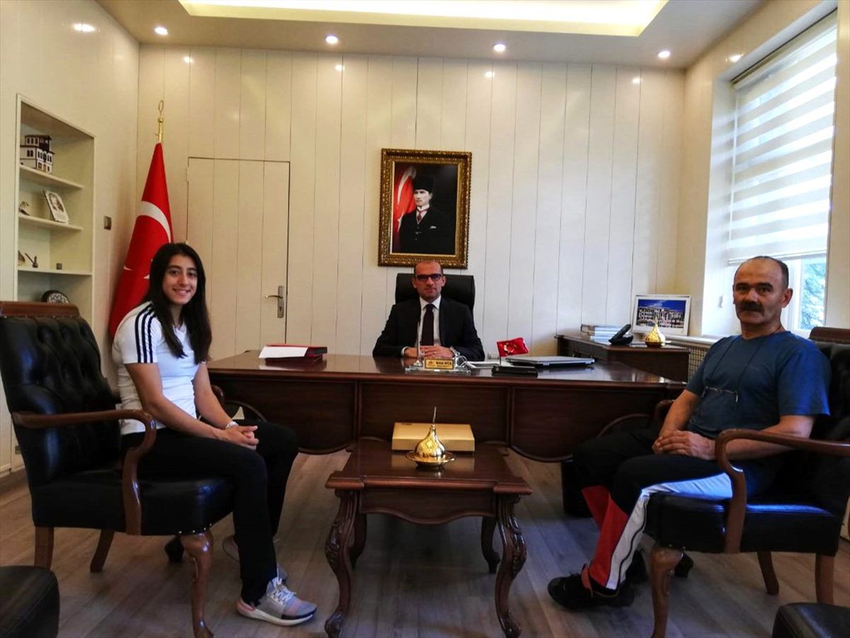 Kaymakam Temel Ayca\'ya ziyaret