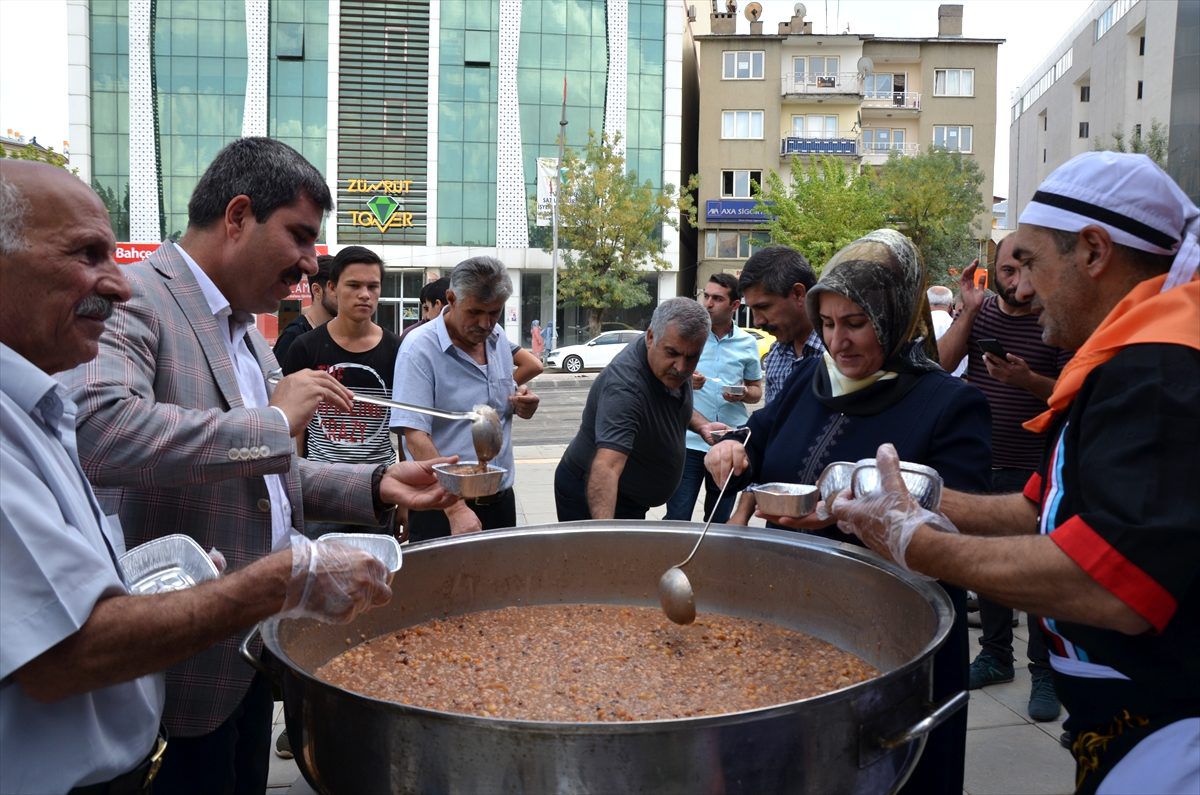 Muş\'ta aşure etkinliği