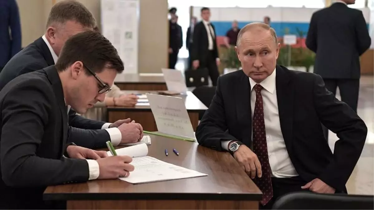 Rusya: İktidar partisi yerel seçimlerde güç kaybına uğradı