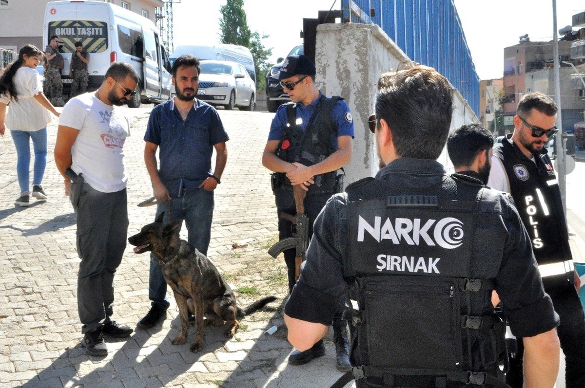 Şırnak\'ta okul önlerinde güvenlik uygulaması