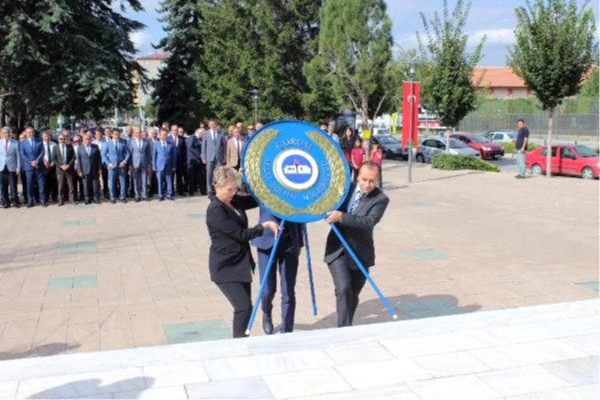 Törende fenalaşan öğrenciyi, öğretmeni kucağında taşıdı