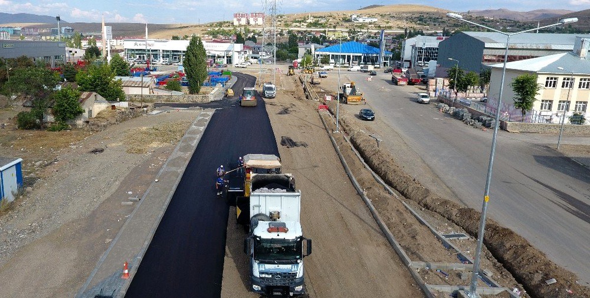 Tortum Yolu\'nda Büyükşehir mesaisi